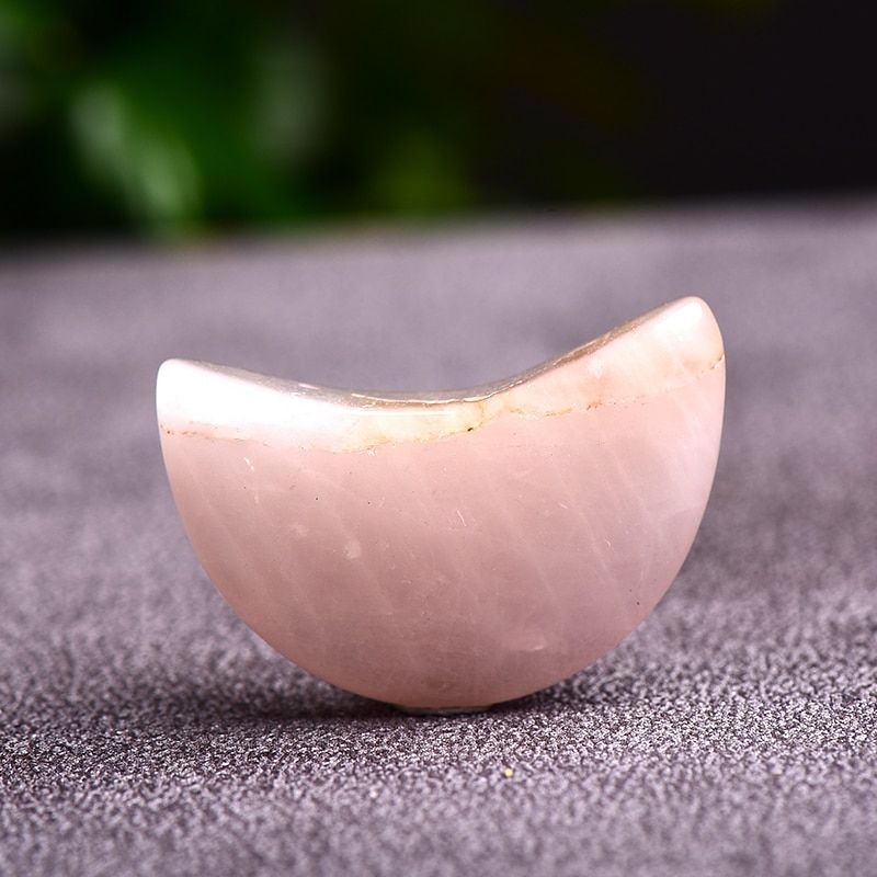 1PC Natural Crystal Stone Moon Shaped Colorfull Mascot Meditation Healing health Polished Gift Use Collection and Home decor
