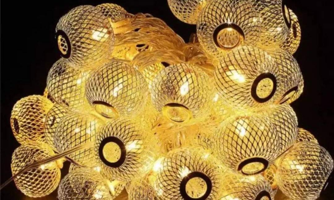 SNOW BALL LIGHT