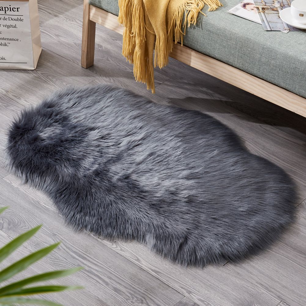 Yfashion 60*90cm Non-slip Plush Carpet Irregular Solid Color Living Room Bedroom able Floor Mat