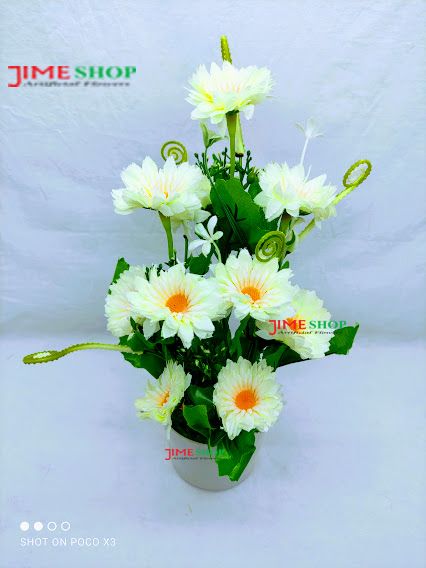 Artificial Small Sunflowers & Plant In Plastic Vases --25 Cm - Home Decoration Item