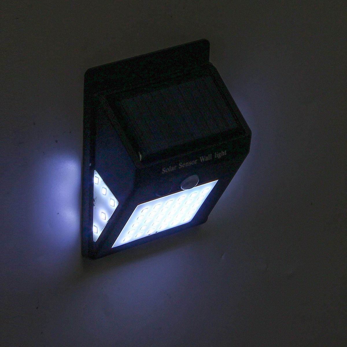 40 LED PIR Waterproof Outdoor Courtyard Human Body Induction Solar Sensor Wall Light