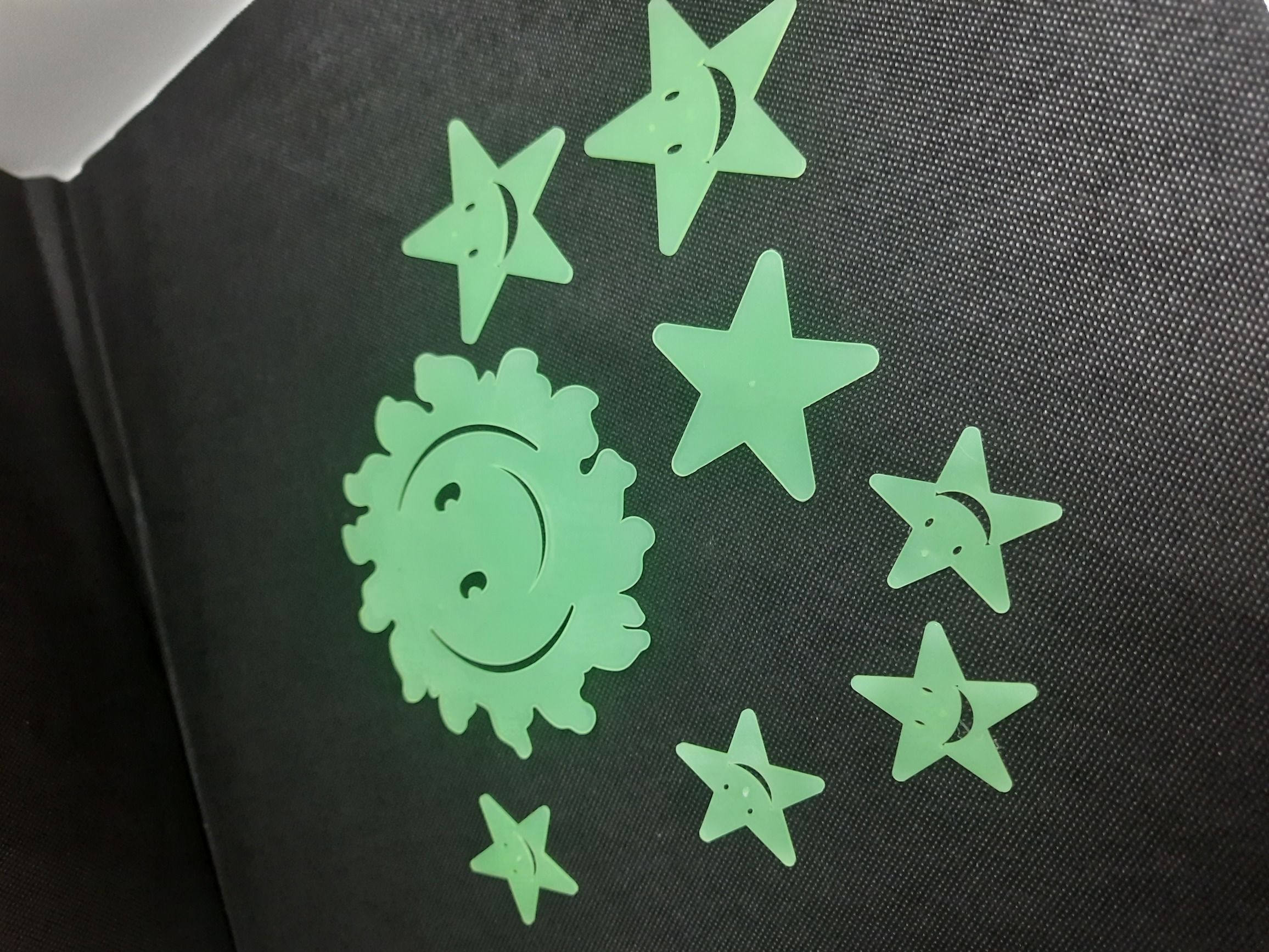 Room Wall Decoration Smiley Sun Radium Star Sticker For Kids Girls Boys