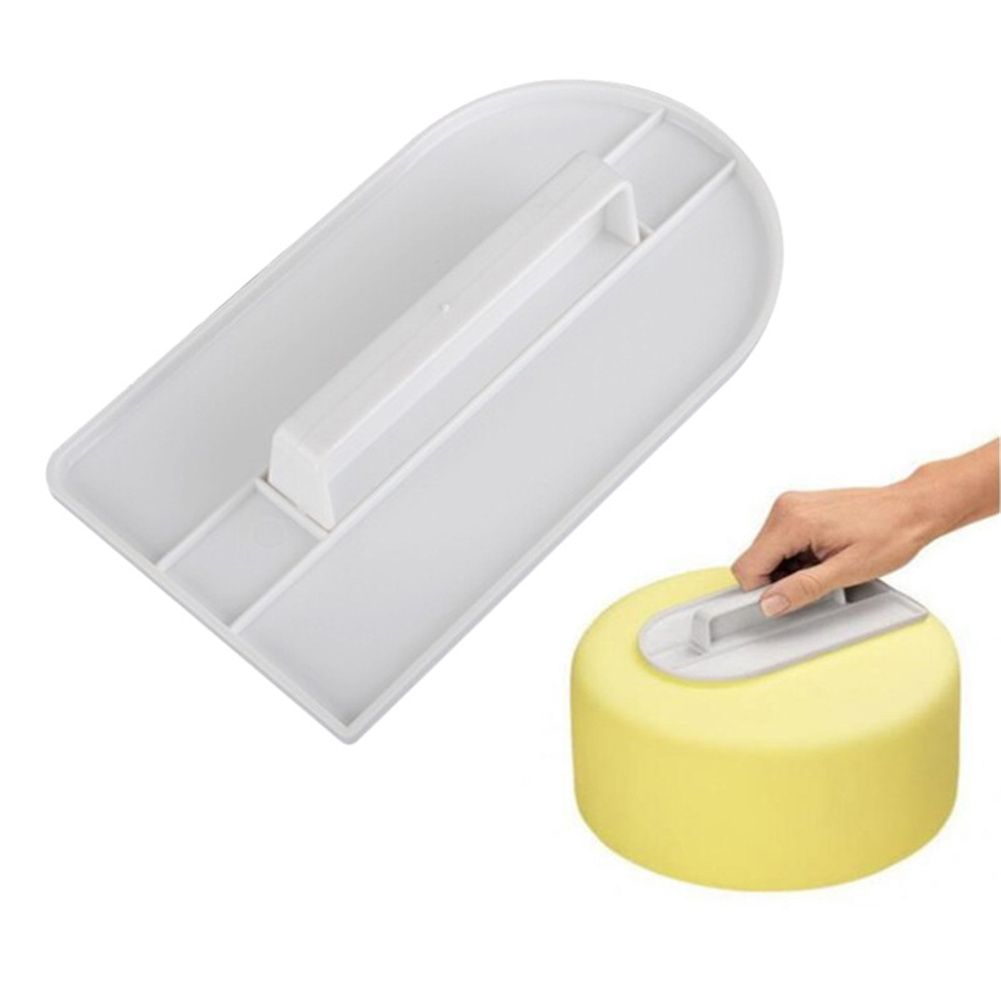 GC Cake  Cream  Smoother  Scraper Creative Kitchen Baking Cake Essential Tool color:White