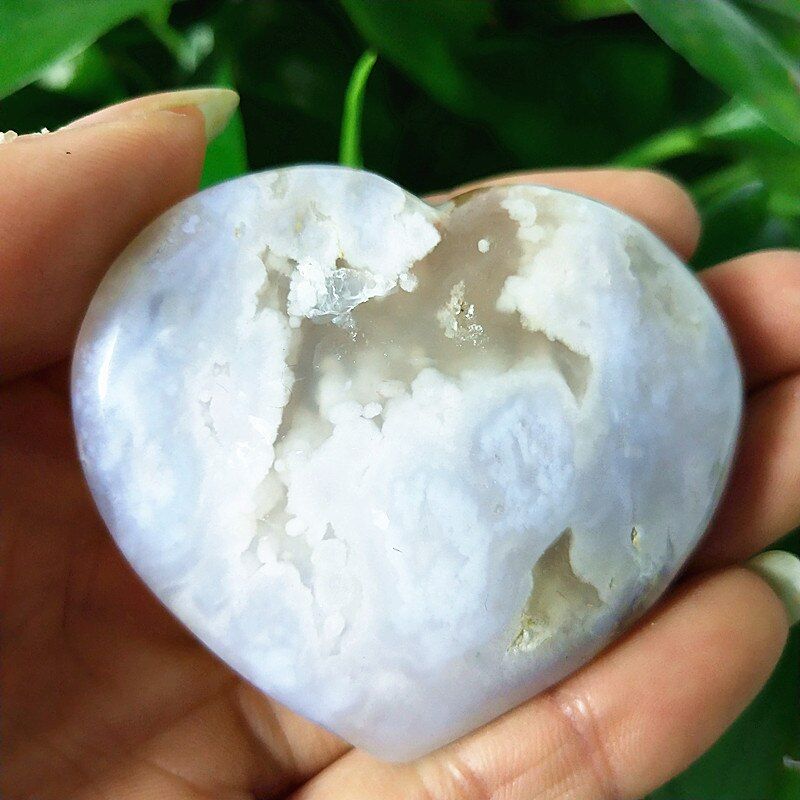 Natural stone cherry blossom agate heart palm stone meditation ornamental decoration