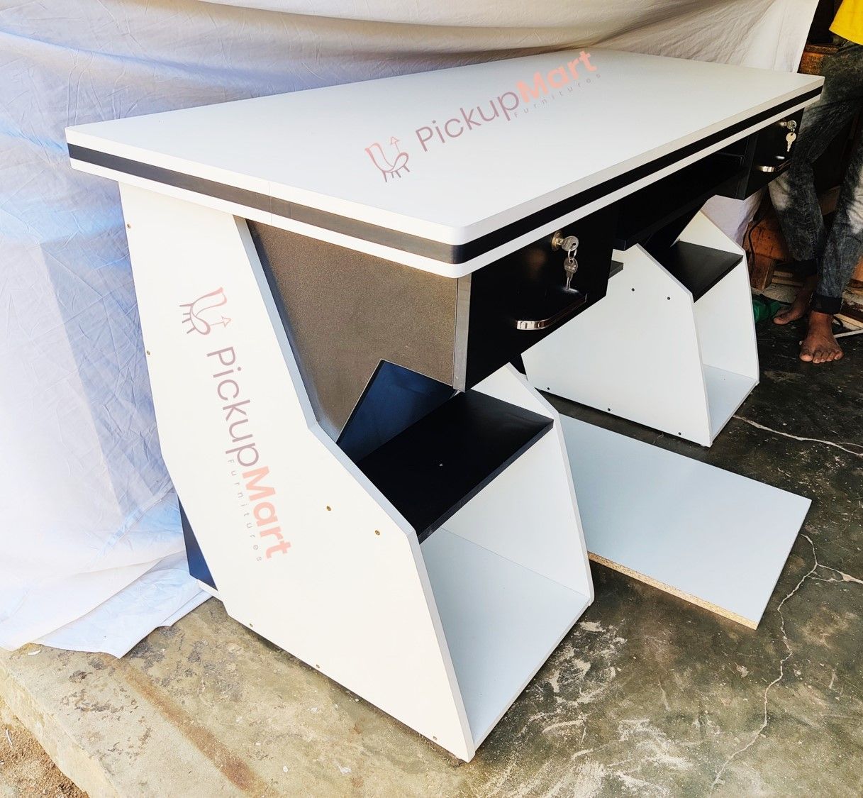 Simple Gaming Table | PC Table | Reading Table | Writing Desk | Office Desk | Study Table | Workstation | Computer Table | Laptop Table | GD-32