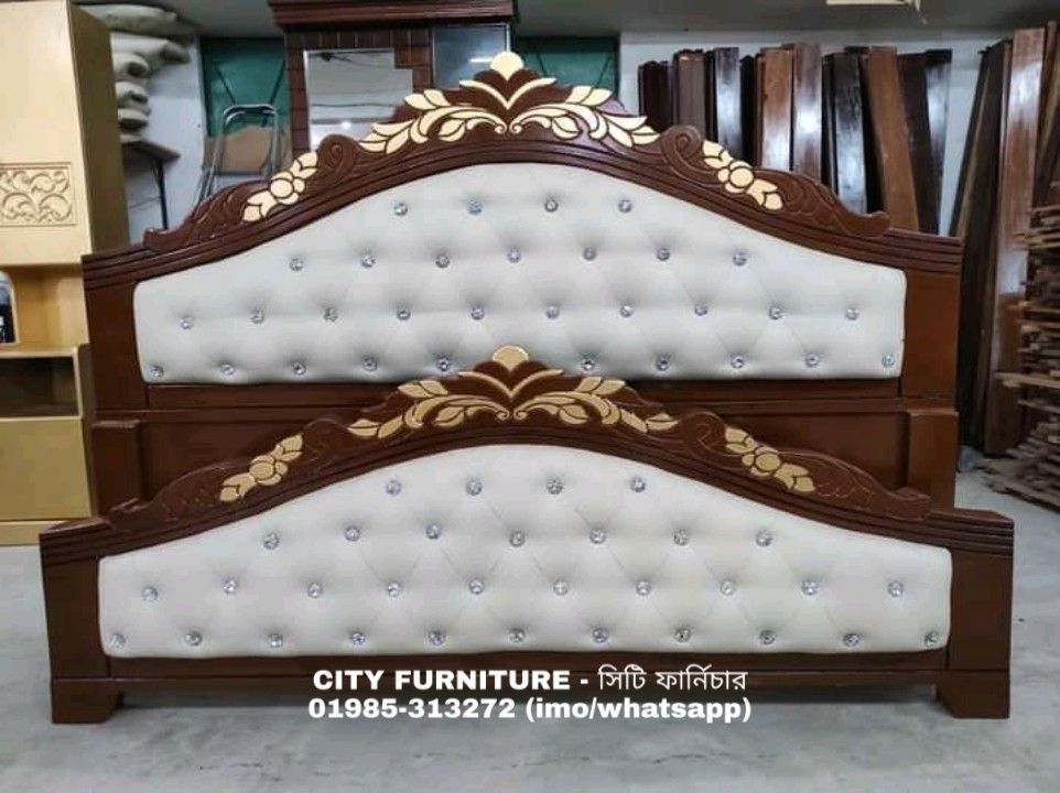 B-0578 (6/7Feet Leather Bed)