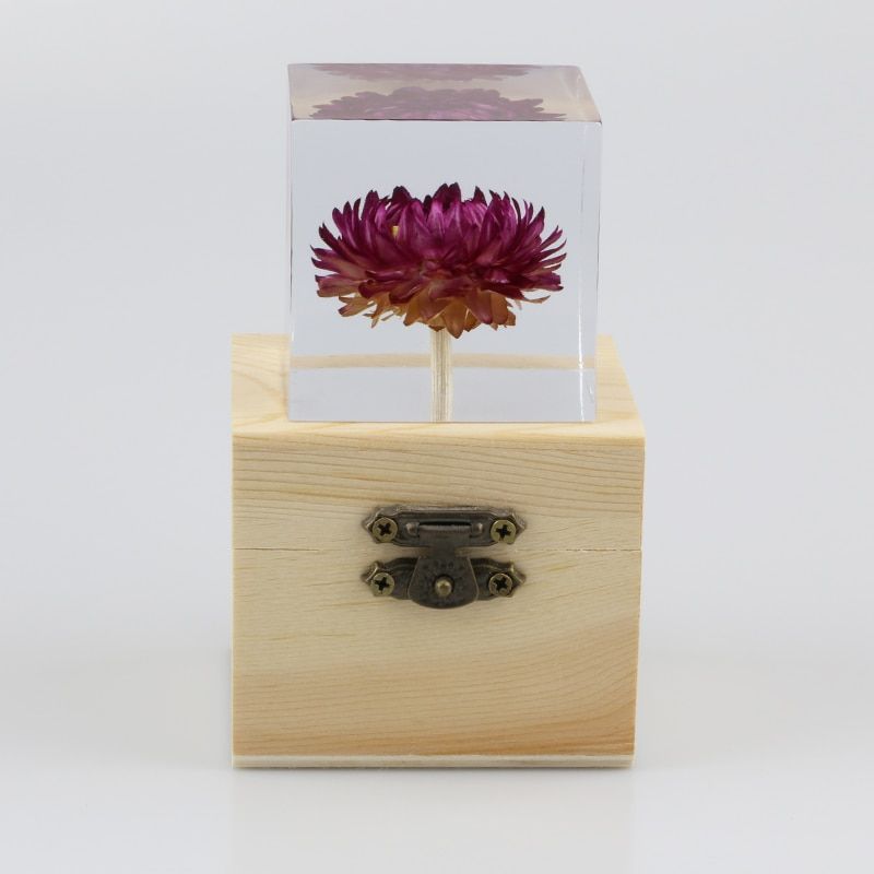 Resin Rose Daisy Cube Dande Crystal Glass Paperweight Natural  Specimen Feng Shui Flowers XGift With Wood Box