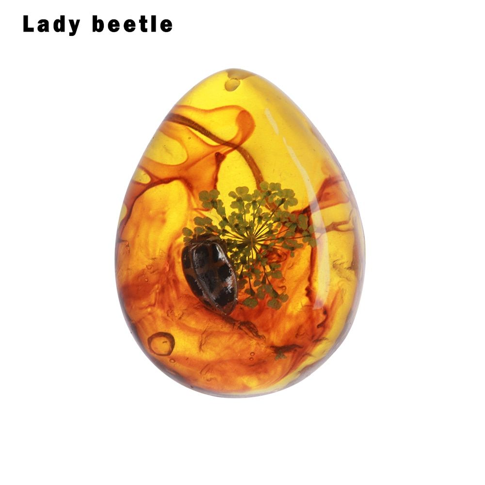 1Pcs Fashion Natural Insects Amber Stone Ornament Originality Scorpions butterfly Bee Crab Decorations DIY Crafts Pendant Gift