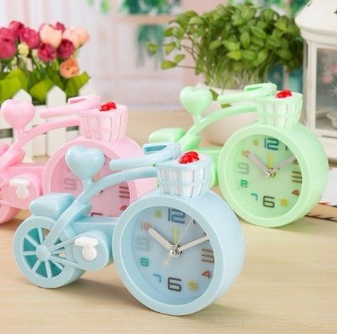 Children's Day kindergarten small gifts alarm clock -1pcs