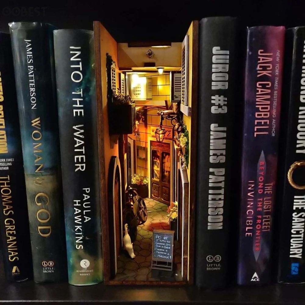 Medieval bookshelf insert ornament decoration new products miss the medieval book holder study office ancient street Gushang beach nightlife wood products home decoration with durability