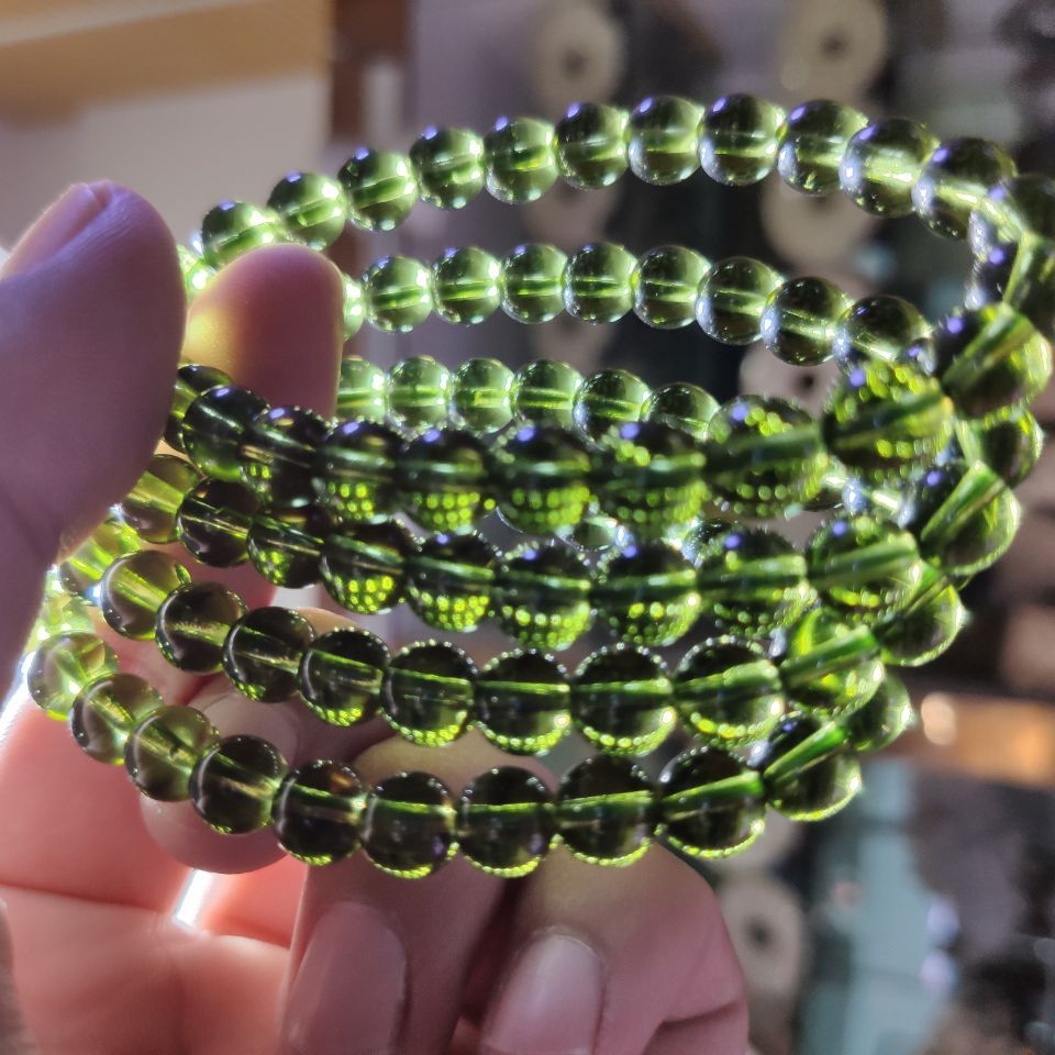 8mm Green GEM MOLDAVITE Meteorite Impact Glass bracelet drop shipping