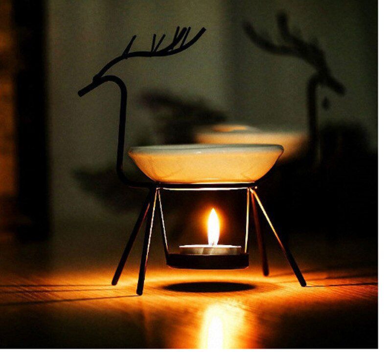Christmas Creative Happy Deer Iron Oil Burner Ceramic Aroma Burner For Home Dinner Decoration Aromatherapy