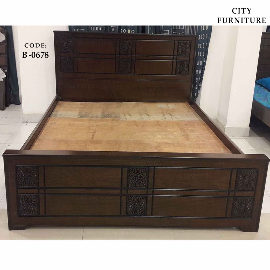 B-0678 (Antique Diamond Pesting Bed) City Furniture