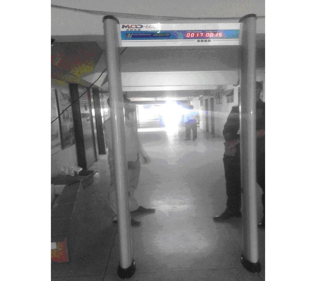 Archway Gate metal detector