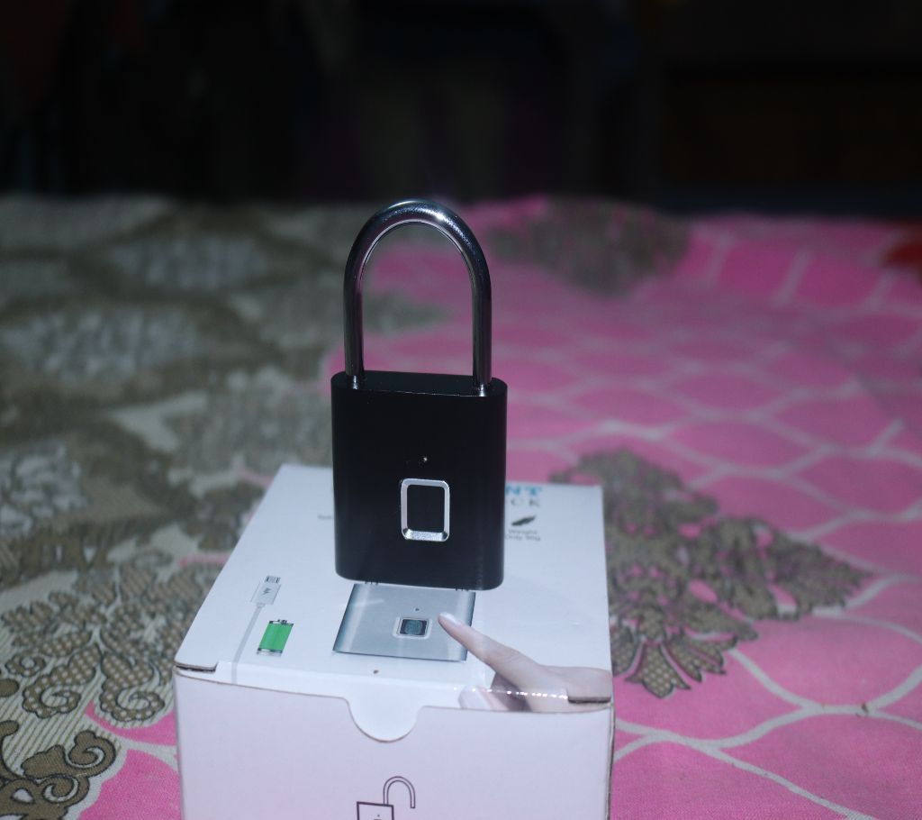 Finger print Biometric smart lock for office/home