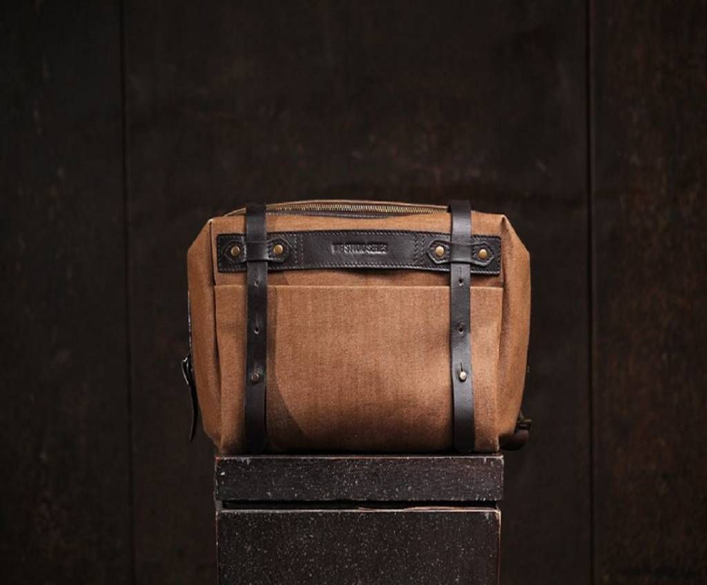 Kafka- sepia messenger bag- for camera