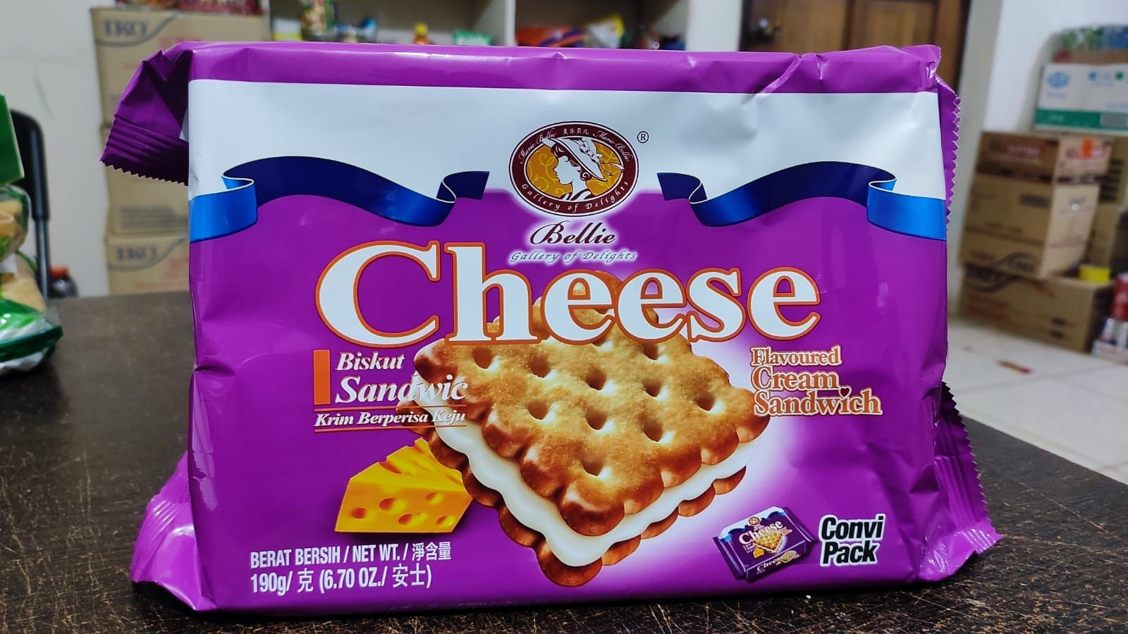 Bellie Biscuit Cheese 190g
