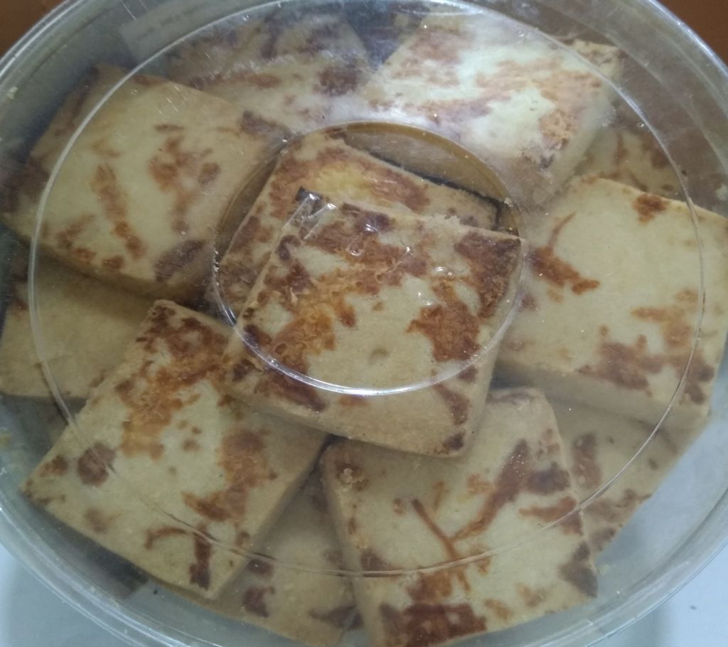 Ponir Kacha Biscuit-400gm