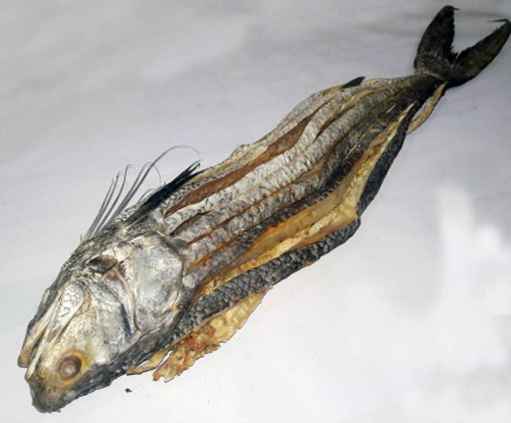 Lakhkhha/ Salmon Shutki (Original) - 1 kg