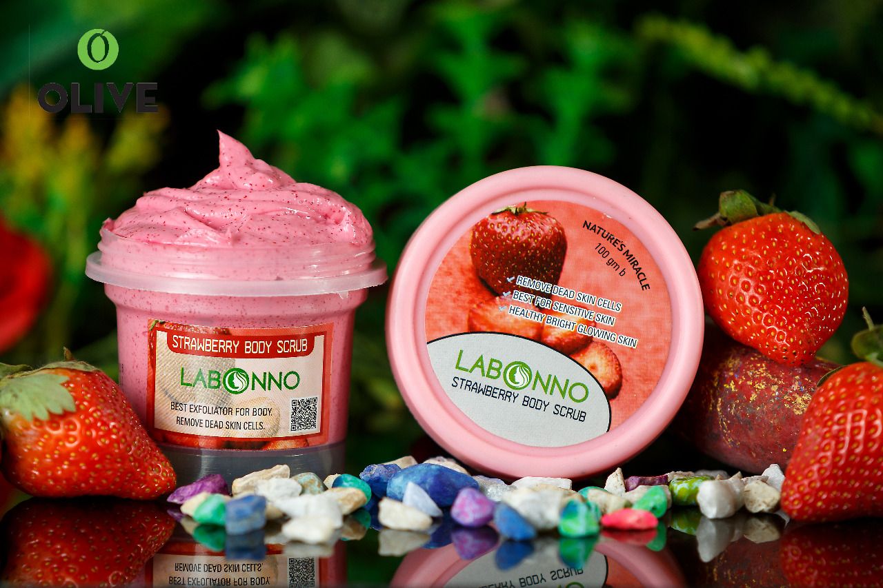 LABONNO STRAWBERRY BUTTERY BODY SCRUB