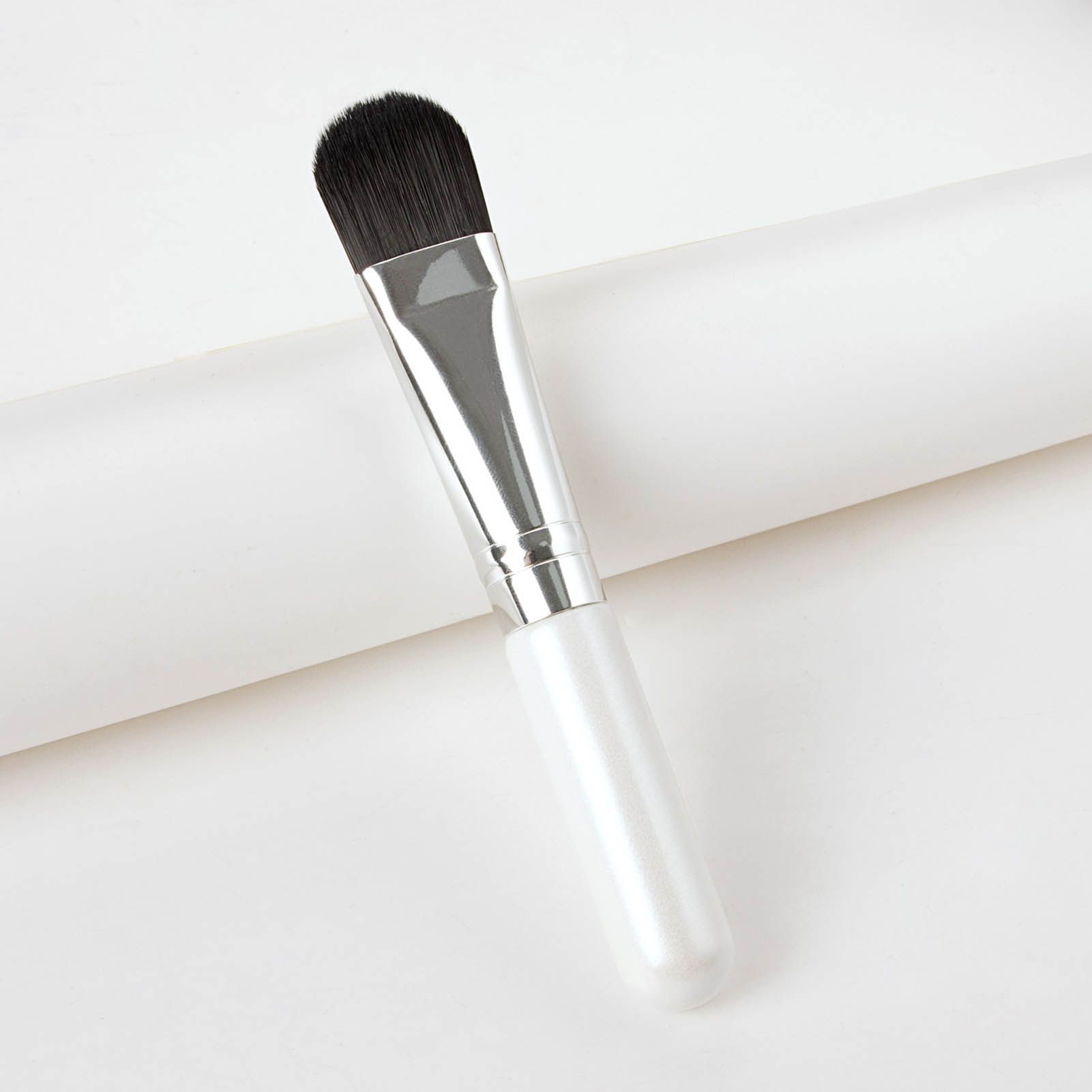 Foundation Brush Grip Comfortable Soft Head Facial Masque Face Beauty Brush