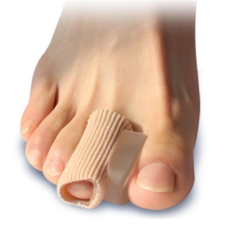 1 pcs Toe Separator Corrector HalValgus Straightener Orthodontic Toe Braces Silicone Toe Foot Cover Care Tool New