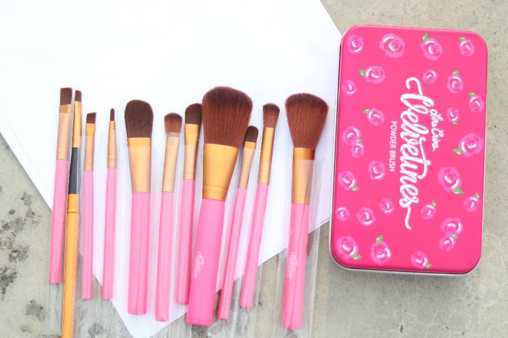Velvetine 12 Pieces Make Up Brush Set
