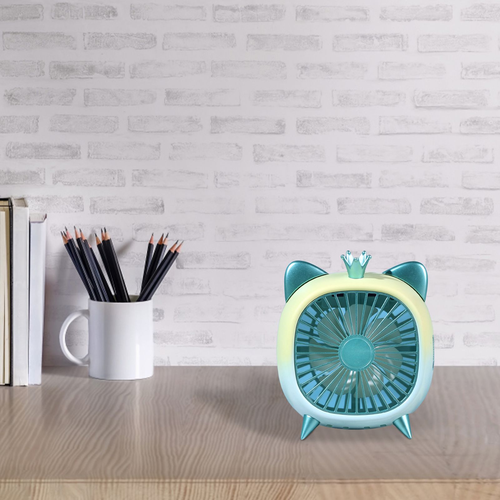 Mini Fan Anti-slip Cartoon Low Noise Table Fan