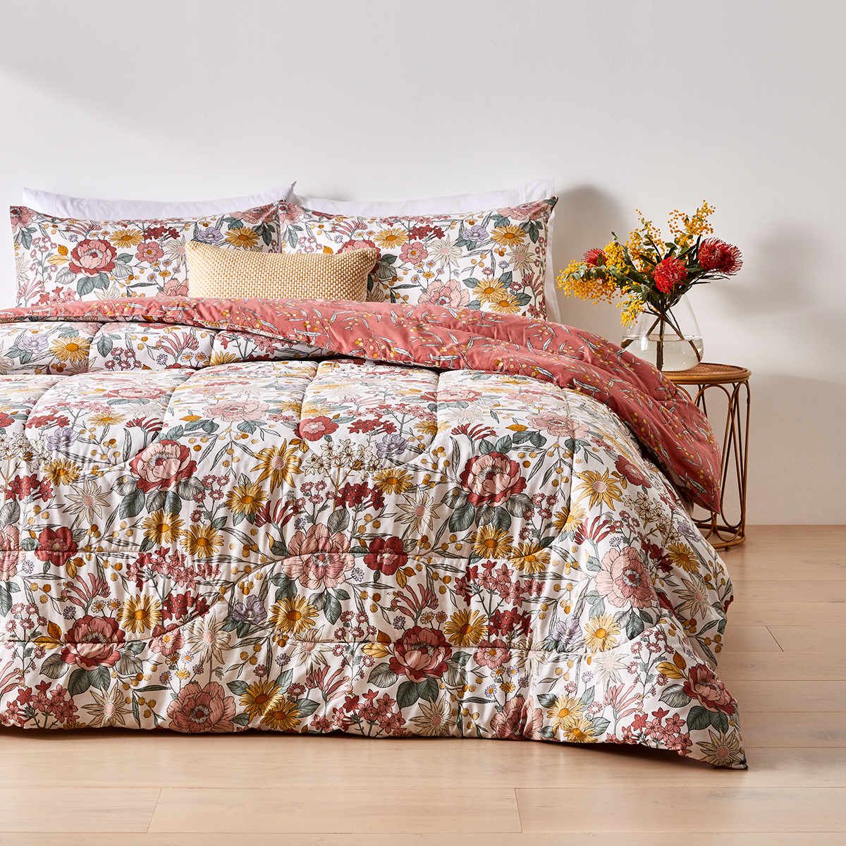 Alice Reversible Comforter Set - Queen Bed