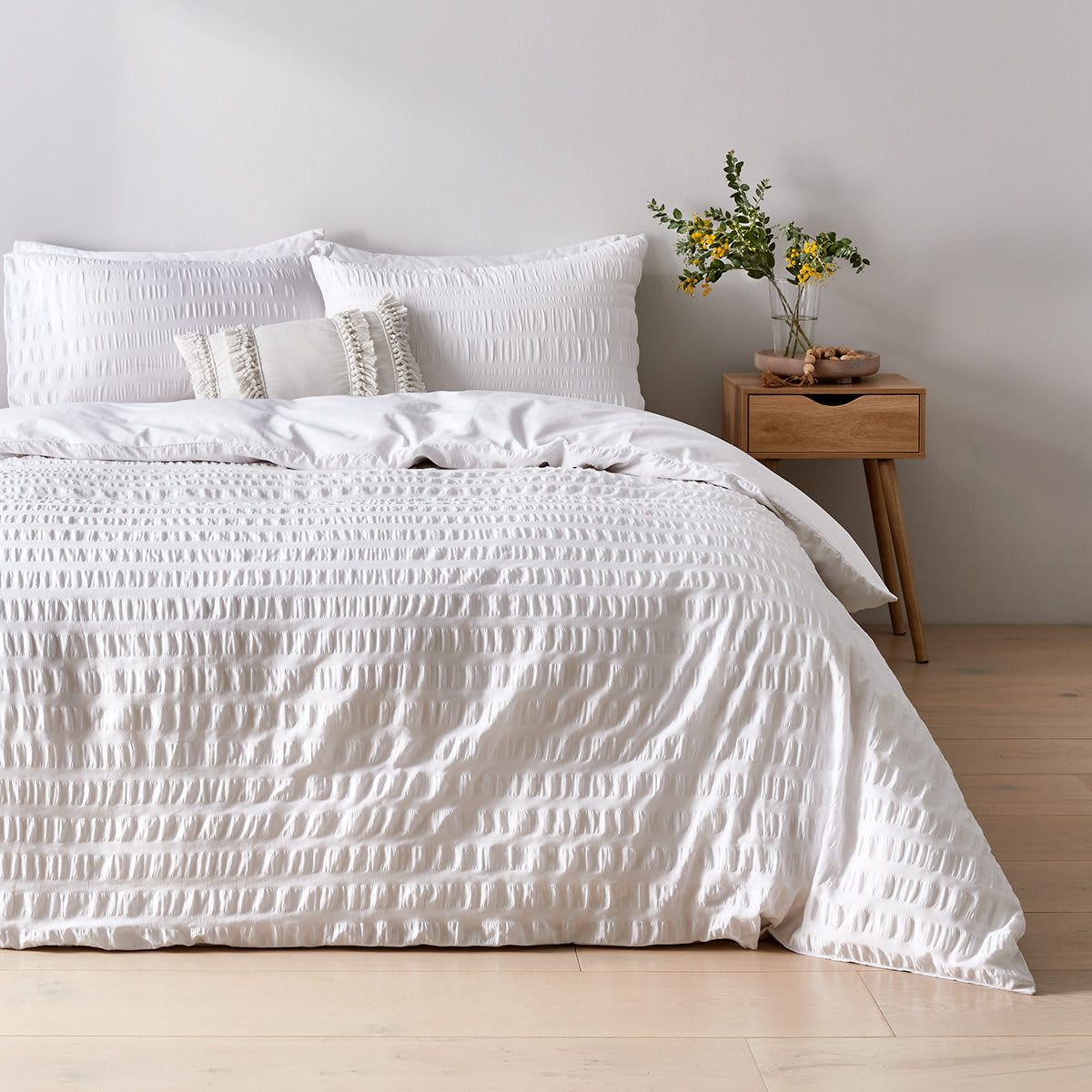 Amity Seersucker Quilt Cover Set - Single Bed, White