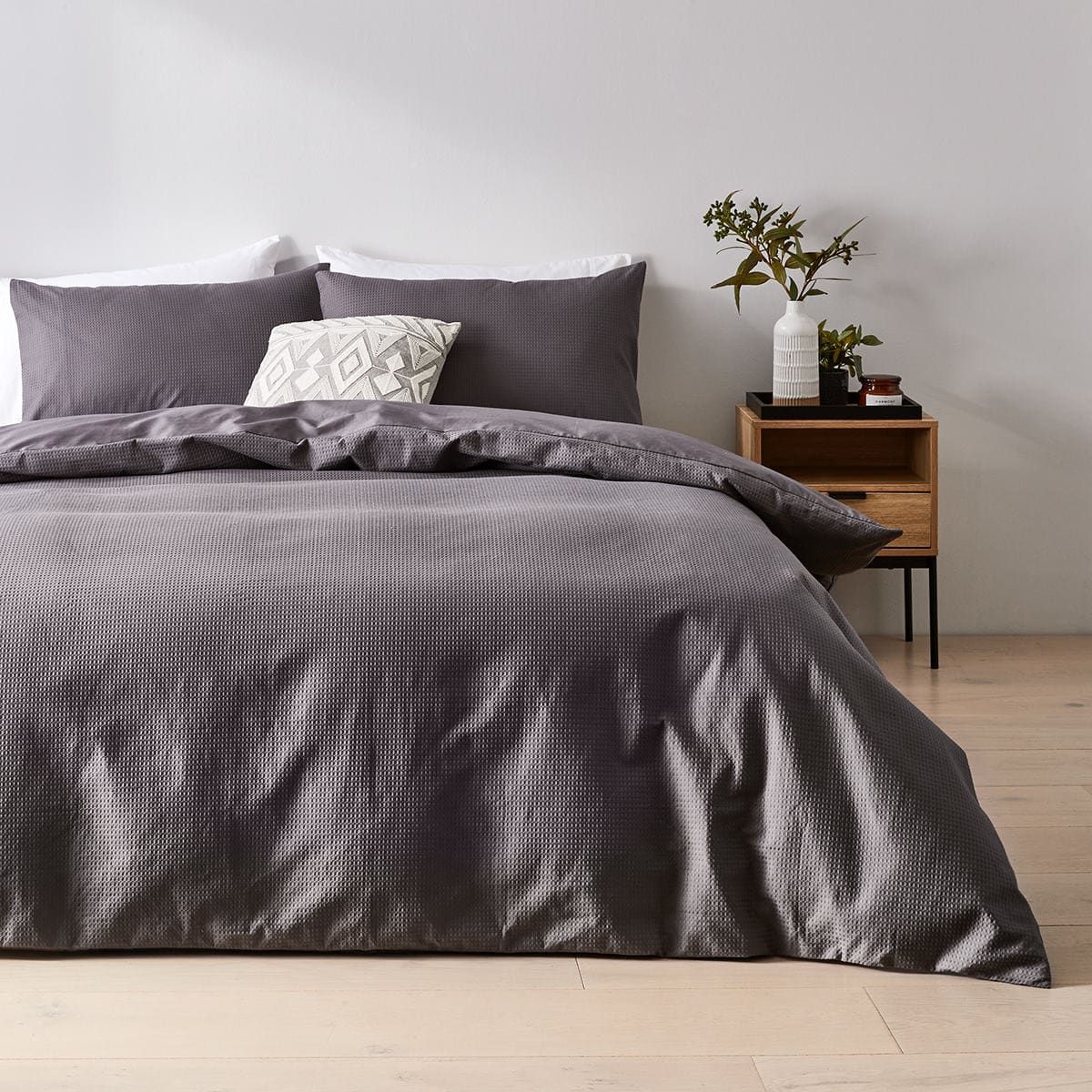 Waffle Cotton Quilt Cover Set - Super King, Charcoal