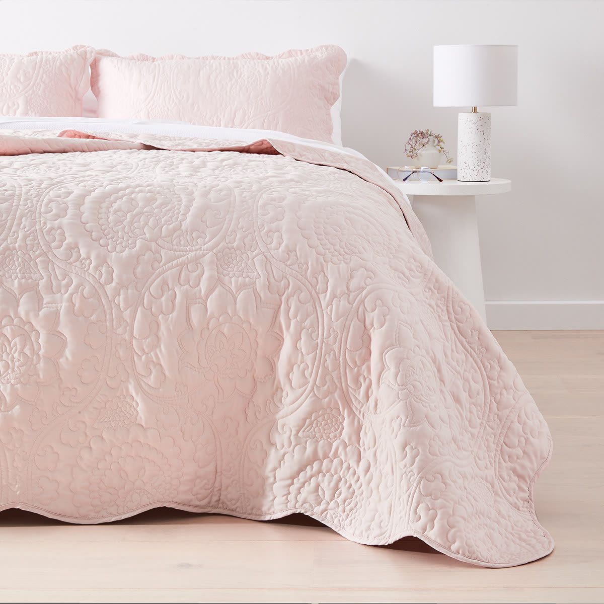 Cora Coverlet - Queen/King Bed, Pink