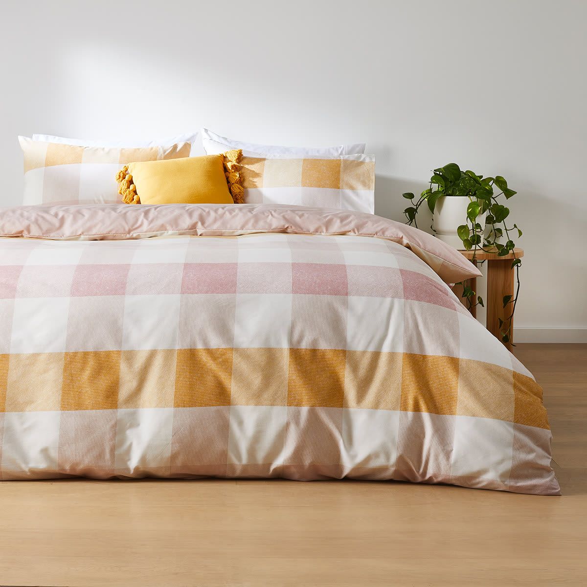 Maya Reversible Quilt Cover Set - Single Bed