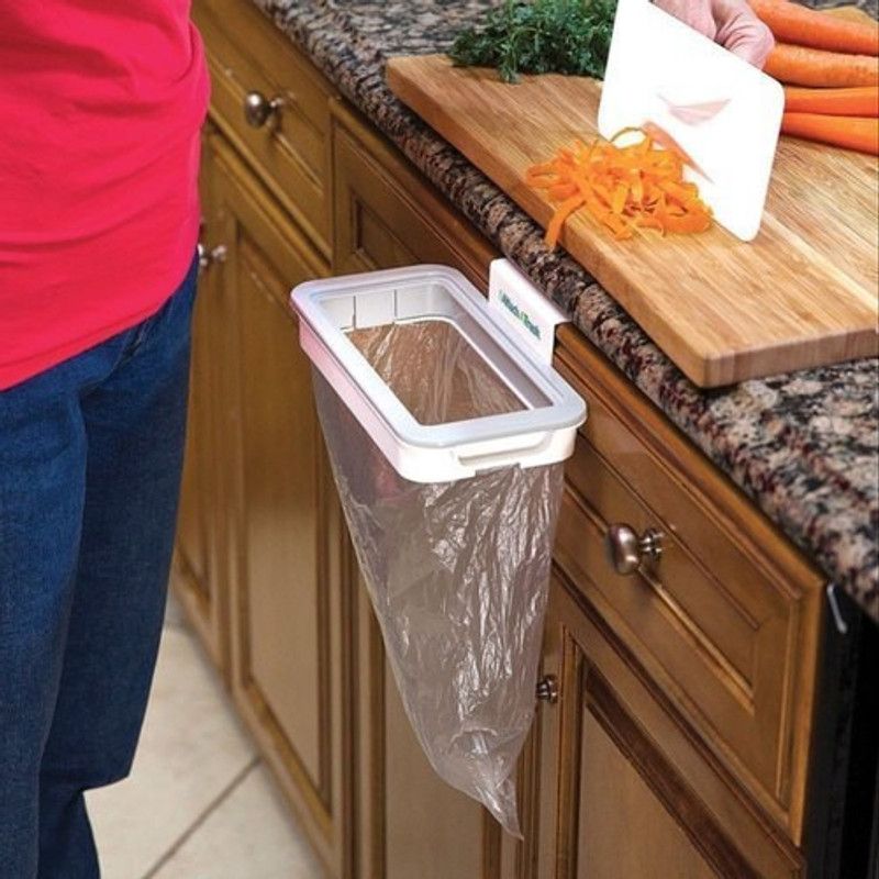 Muka Plastic Dustbin  (Multicolor)
