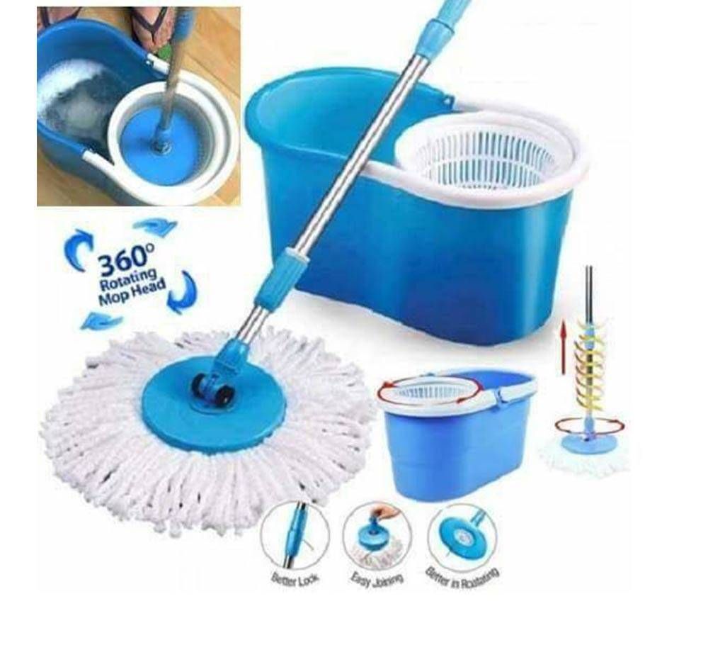 Magic turn floor cleaner