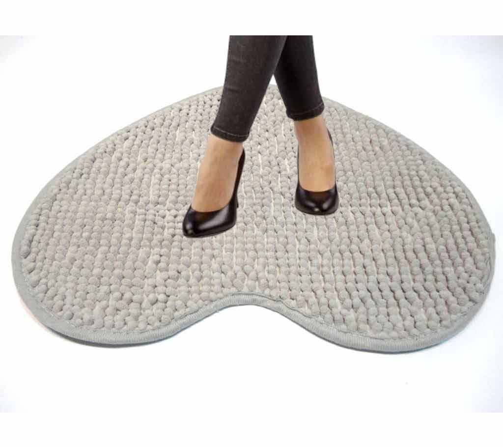 Heart shaped floor mat 50 x38 cm