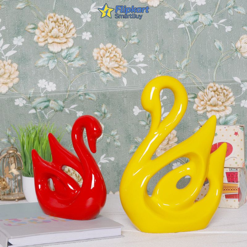 Flipkart SmartBuy Swan Couple Statue|Home Décor|Drawing,living,Office room|Duck idol for home Decorative Showpiece - 28 cm  (Polyresin, Yellow, Red)