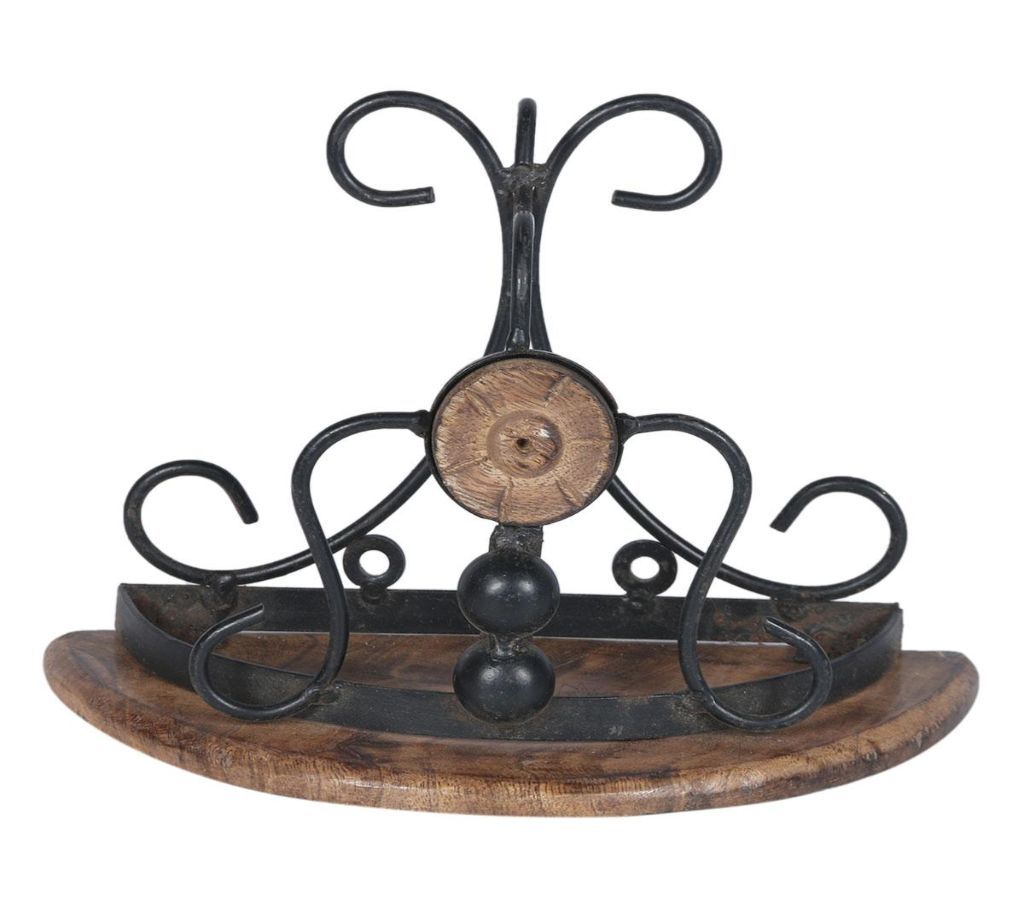Metal Showpiece - Black