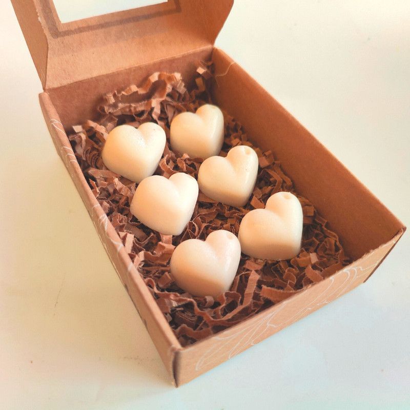 THE TINGE White Heart Wax Melts Keora (Kewra) Floral Fragrance With A Fruity Tint Scented Candle  (White, Pack of 6)