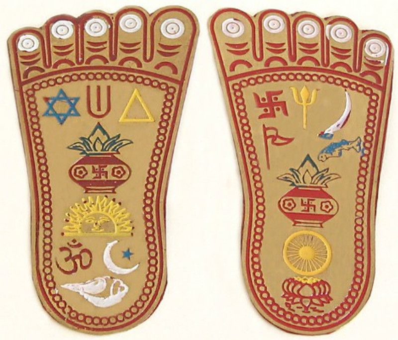 Pratimah Shri Laxmi Charan Paduka Decorative Showpiece - 3 cm  (Copper, Gold)