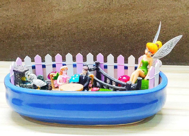 Style My Home Trendy Home Decor Miniature Garden Proposing Couple Miniature Fairy Garden Set Fairy Theme Miniature Tray Garden Decorative Showpiece - 5 cm  (Polyresin, Multicolor)