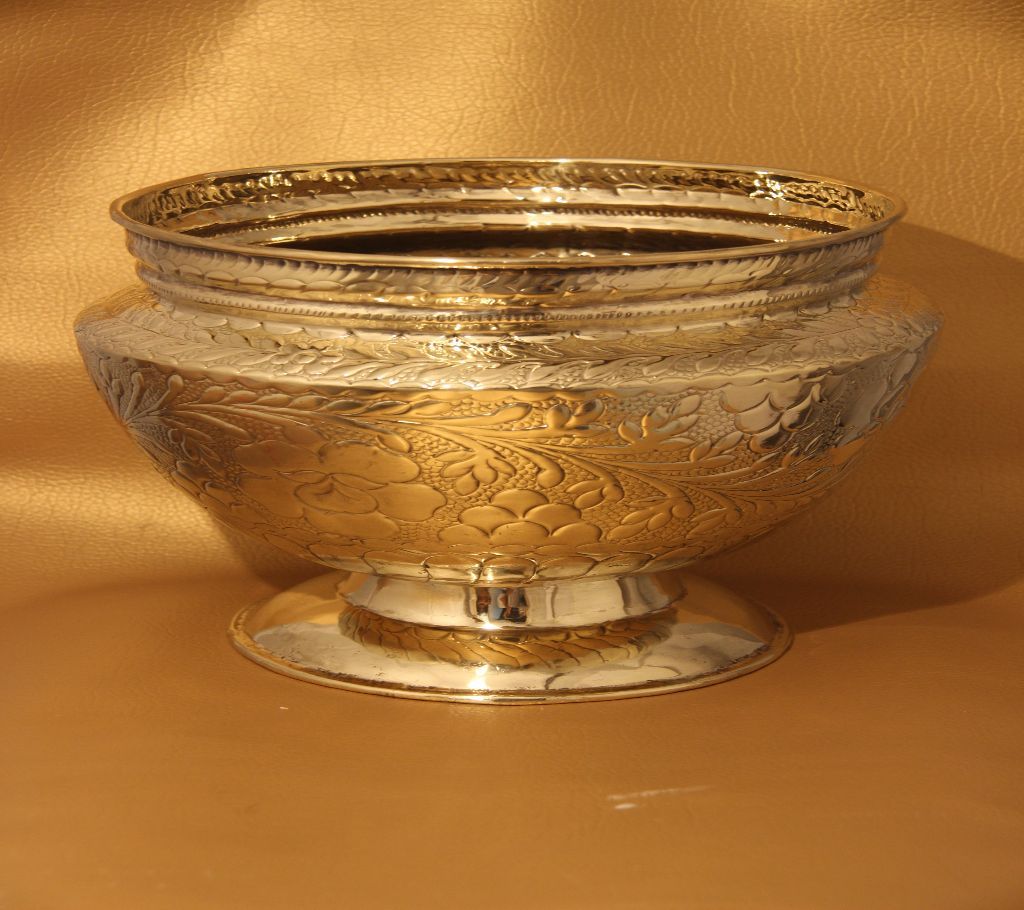 Pitoler Nokshi Single Flower Tub