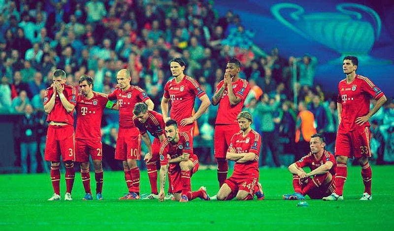 Fc Bayern Munich Bayern Munich FC Matte Finish Poster Photographic Paper  (12 inch X 18 inch, 12 x 18 Inch Unframed)