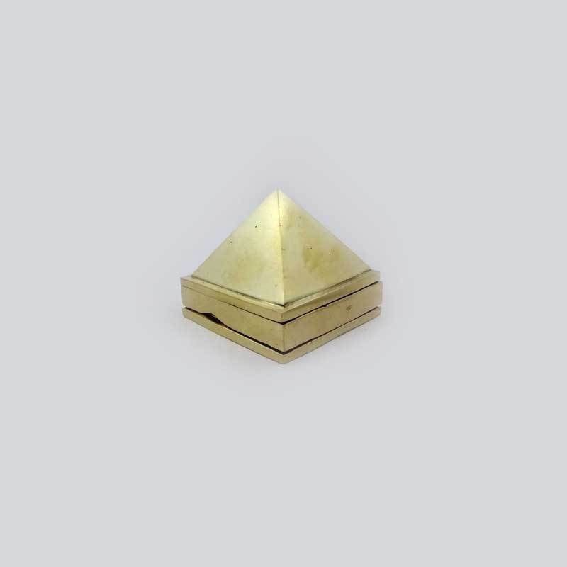 Sitare 311 gms Fengshui Ashtadhatu Pyramid Decorative Showpiece - 4 cm  (Iron, Gold)