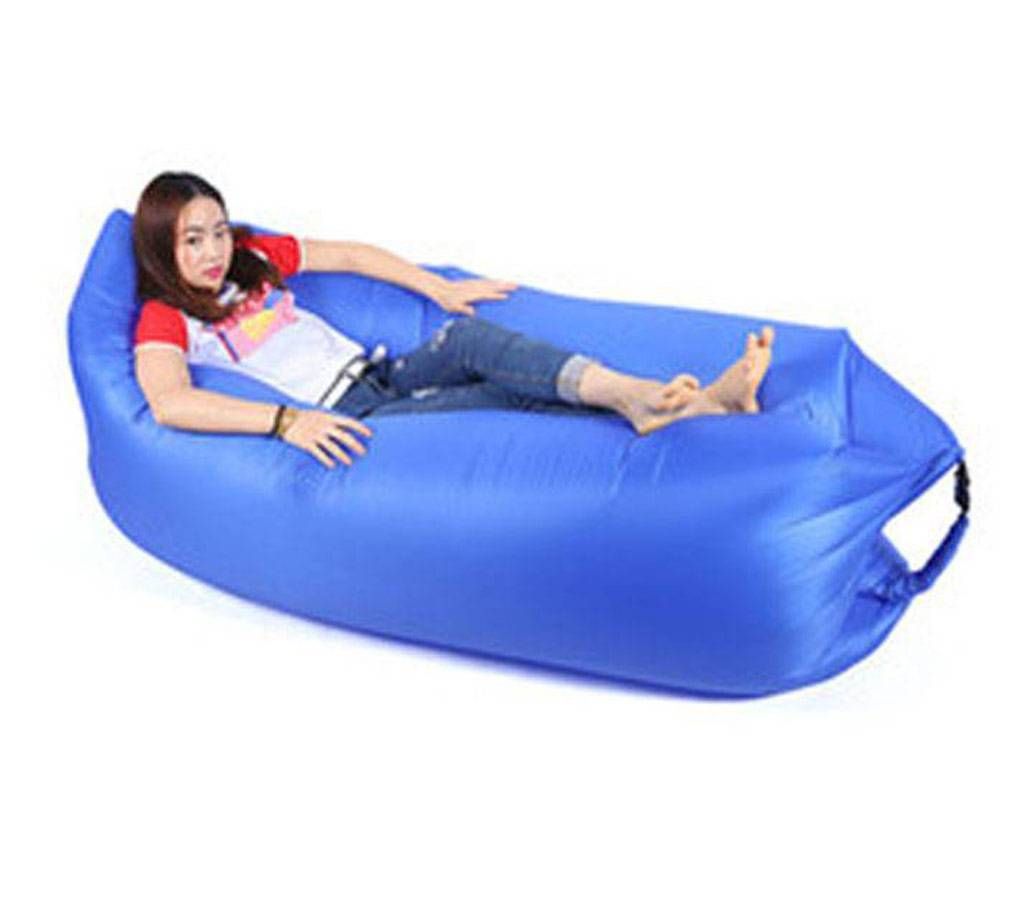 Inflatable bed / chair