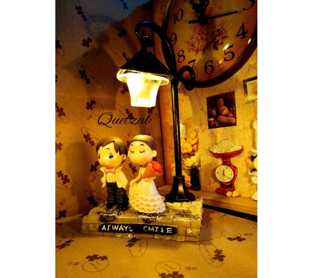 Couple Showpiece