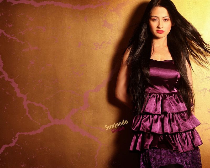 Amrita Rao Poster Multicolor Photo Paper Print Poster Photographic Paper  (18 inch X 12 inch, Rolled)