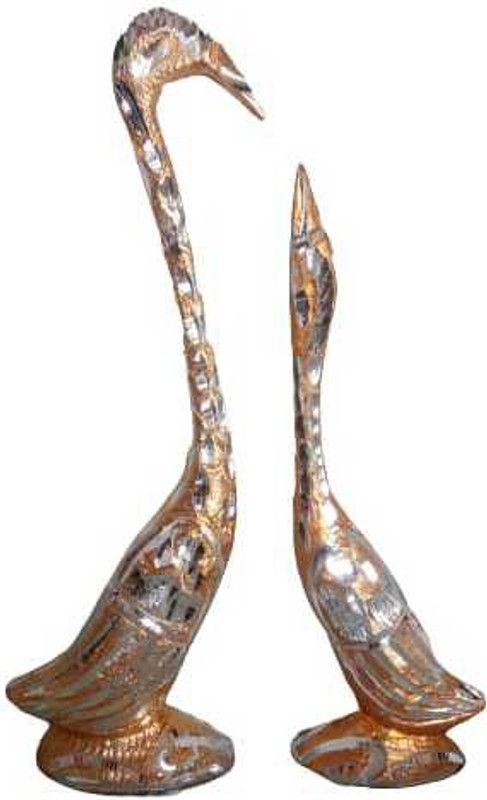 INDIAN CRAFTIO FENG SHUI PAIR OF KISSING SWAN SYMBOL OF LOVE Decorative Showpiece - 4 cm  (Metal, Gold)