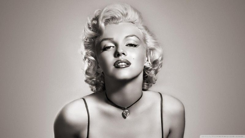 marilyn monroe wall POSTER PRINT ON 36X24 INCHES Photographic Paper  (36 inch X 24 inch, Rolled)
