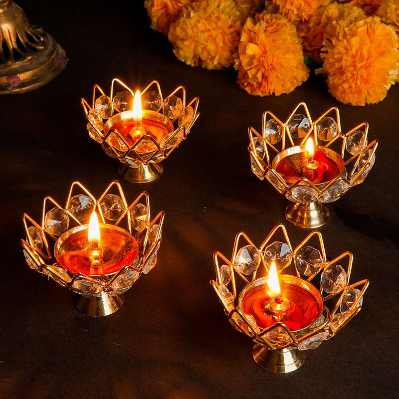 StatueStudio Crystal Diya 4 Oil Diya for Pooja Lamp For Home Décor Diwali & New Year Gift Iron (Pack of 4) Table Diya Set  (Height: 2 inch)